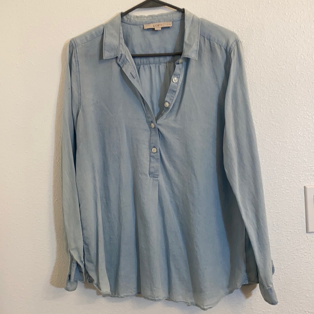 Ann Taylor loft chambray long sleeve top